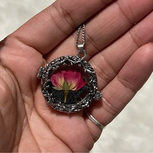 Witchy Dried Flower Necklace